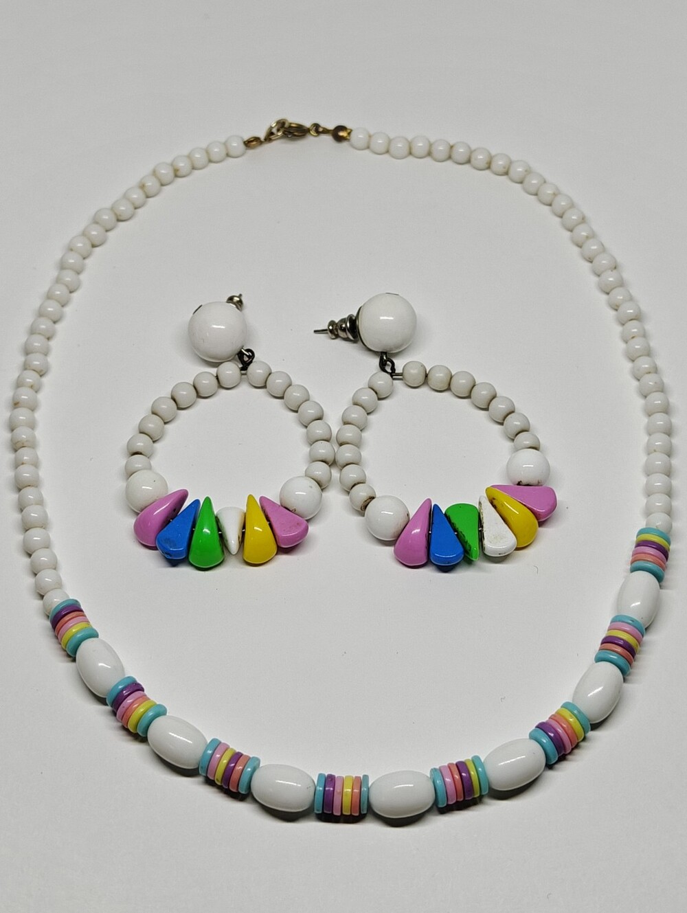 Vintage 80s lucite plastic jewelry set